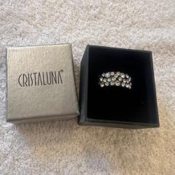 Bague cristaluna verone acrylique noir swarovski cristal 101 108 00