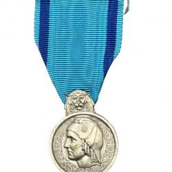 (48.001) Médaille de la jeunesse, des sports et de l'engagement associatif