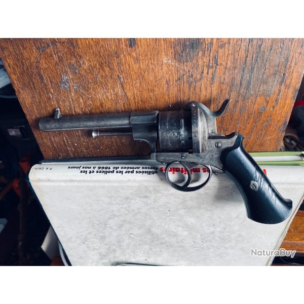 REVOLVERS A BROCHE  TYPE LEFAUCHEUX  calibre 10  MM EN TAT DE FONCTIONNEMENT