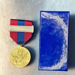 (18.008) Médaille de la Défense Nationale - Echelon Bronze - Agrafe Transmissions