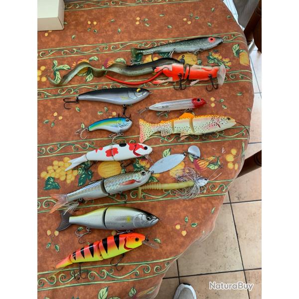 Leurre bigbait pour pche du brochet et silure tat proche du neuf