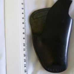 Holster de ceinture droitier en cuir pour révolver de petit gabarit - port discret - marque SCORPION