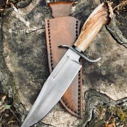 couteau bowie d'artisan / bois de cerf / acier carbone D2