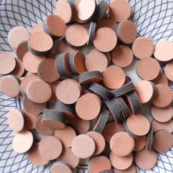 Lot de 200 bourres de complément en calibre 16.