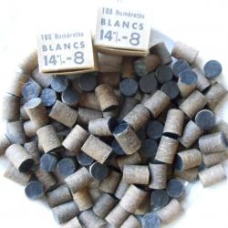 Lot de 415 bourres fibre + 2 boîtes de 100 cartons de fermeture n°8 en calibre 14 m/m.