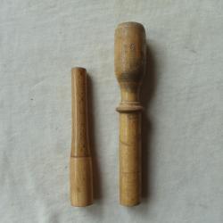 Lot de 2 bourroirs anciens en calibre 16.
