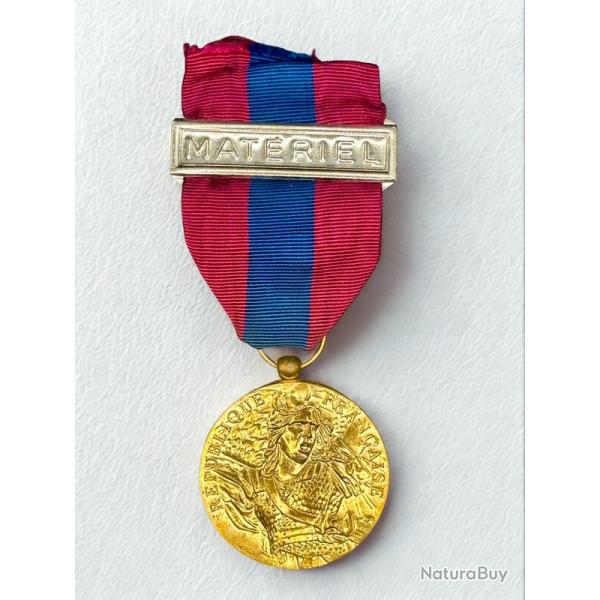(18.011) Mdaille de la Dfense Nationale - Echelon Bronze - Agrafe Matriel