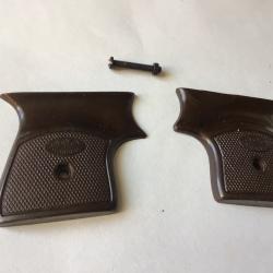 VENDU PAR LE-CUIRASSIER PLAQUETTES POUR PISTOLET STARTER MMM MODIAL MOD 1900 CAL 6 MM BLANC