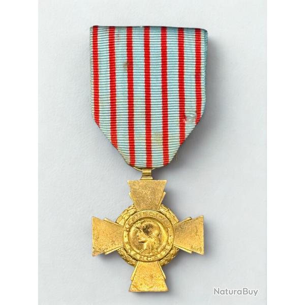 (15.008) Croix du Combattant