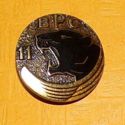 11° Bataillon Parachutiste de Choc, émail, guilloché irrégulier , rondache argentée B P C en chef 11
