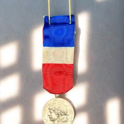 (45.002) Médaille d'honneur du travail - Echelon Argent