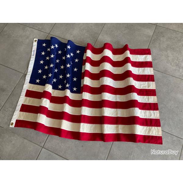 Drapeau amricain 50 toiles de la marque dfiance.
