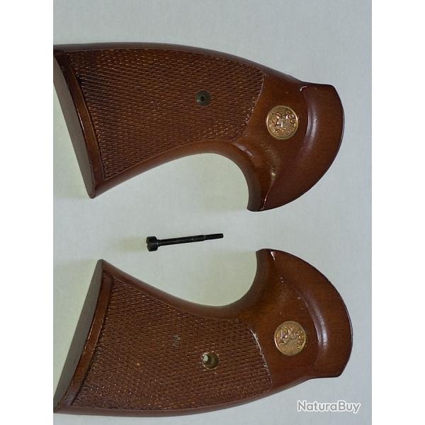 Colt PYTHON crosse bois complte  d origine TBE vendu par poudrenoirepro