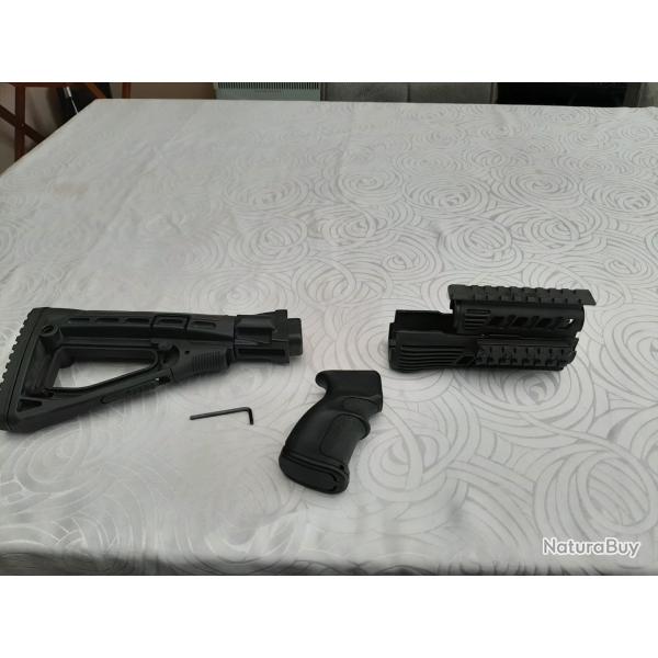 Kit crosse + poigne + garde main CAA pour AK47
