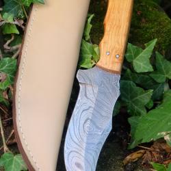 Couteau Skinner Bowie Damas Lame Acier 256 Couches Manche Bois Olivier Etui Cuir Fab Artisanale