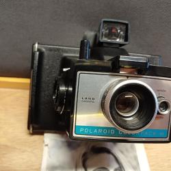 Ancien appareil photo POLAROID COLORPACK III Land Camera - complet et en très bon état