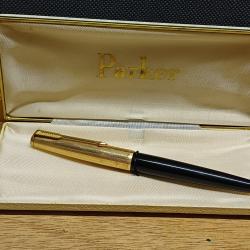 Ancien stylo plume PARKER 61 capuchon plaqué OR plume or 18K - écrin d'origine