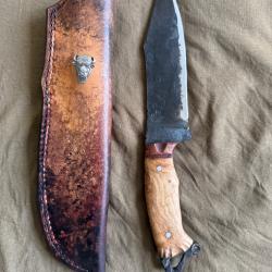 Couteau bowie artisanal forgé chasse/buschcraft type primitif
