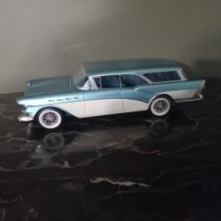 RARE  Buick Century Caballero Estate Wagon 1957  édition limitée 421 / 1000  échelle 1/ 18 ème