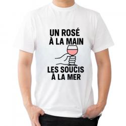 Tee-shirt humoristique "Un rosé à la main, les soucis à la mer"