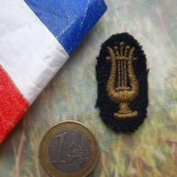 petit écusson insigne tissu militaire musicien