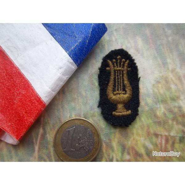 petit cusson insigne tissu militaire musicien