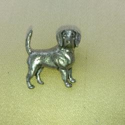 Pin's étain A.R. Brown - Chien Beagle