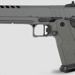 Pistolet Tisas 2011 Bull Barrel Full frame Night Stalker Cal. 9x19 optic ready
