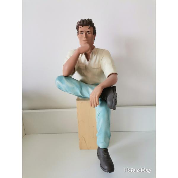 Figurine rsine Largo Winch Leblon Delienne 37 cm