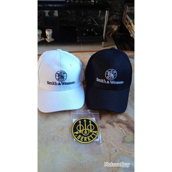 casquettes  Smith & Wesson x2 + patch thermocollant Beretta neuf