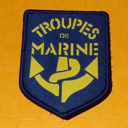 TISSU PATCH : TROUPES DE MARINE , AVEC VELCRO   , HAUTEUR  8 CM , BON ETAT VOIR PHOTO . POUR TOUT RE