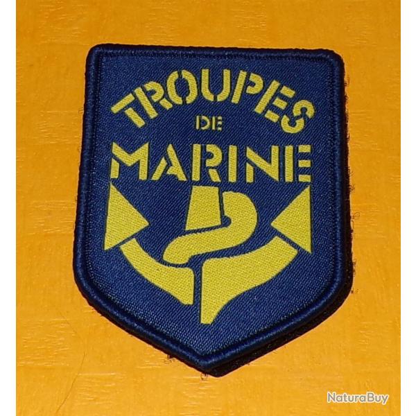 TISSU PATCH :TROUPES DE MARINE , AVEC VELCRO   , HAUTEUR  8 CM , BON ETAT VOIR PHOTO . POUR TOUT RE