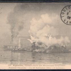 CPA - Marine Militaire - Algésiras Vaisseau Ecole des Mécaniciens Torpilleurs pendant l'incen N°3765
