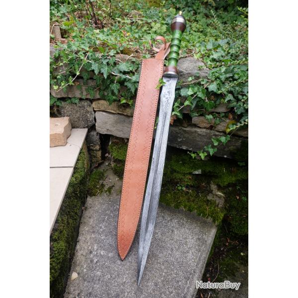 Epe Glaive Empereur Romain Lame Damas 512 Couches Forge Manche Bois Damas Etui Cuir F Artisanale