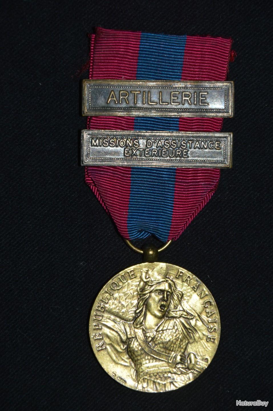 ANCIENNE MEDAILLE ADN assistantes du devoir national bronze ruban bleu