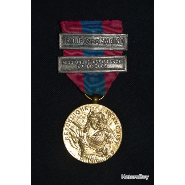 MEDAILLE DEFENSE NATIONALE-AGRAFES TROUPES DE MARINE-MISSIONS D'ASSISTANCE EXTERIEURE