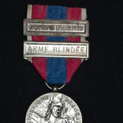 MEDAILLE DEFENSE NATIONALE-AGRAFES MISSIONS EXTERIEURES-ARME BLINDEE-CLASSE ARGENT