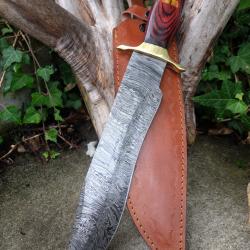 Gros Bowie Couteau de Chasse Damas Lame 256 Couches Drop Point Manche Bois Fab Artisanale Etui Cuir