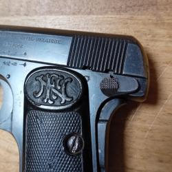 PISTOLET BROWNING 1906