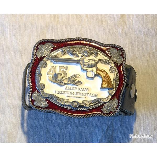VENDS BOUCLE CEINTURE COLT 45 COLLECTOR AVEC CEINTURE