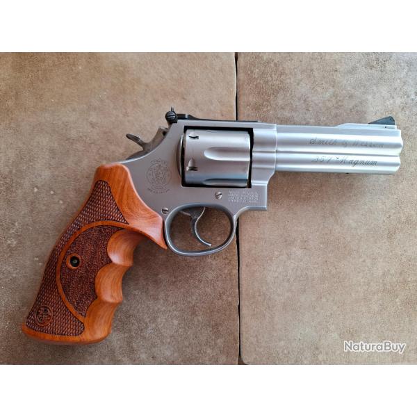 Smith Wesson 686-4 Scurity Spcial