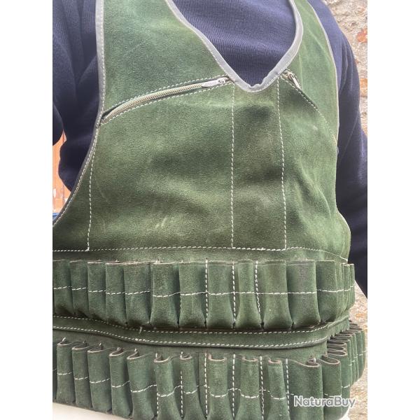Superbe gilet cartouchire en crote de cuir !