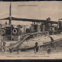 CPA -Marine Militaire - " L "ARE  " contre - torpilleur - Le lavage  N°3782