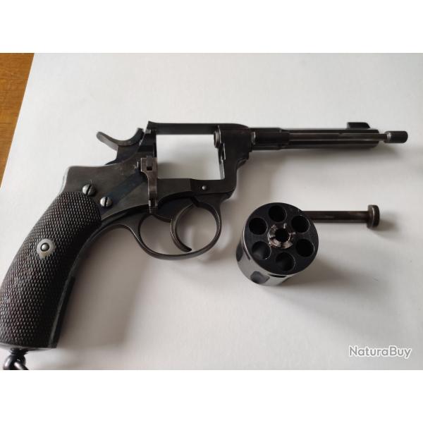 Revolver nagant 1887