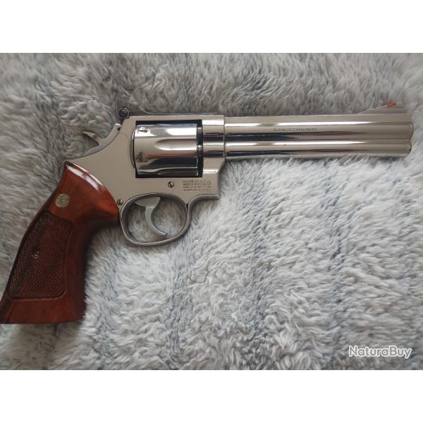Smith & Wesson 686 (no dash) - 6 pouces - .357 Magnum - proche neuf