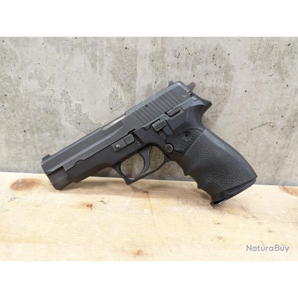 Pistolet SIG P226 - 9x19 mm