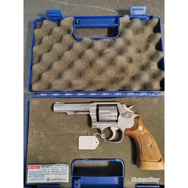 Revolver Smith & Wesson 64
