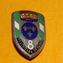 8° Régiment de Dragons, PENTHIEVRE, émail, guilloché , écu vert à bandes blanches broché d'un écu ar