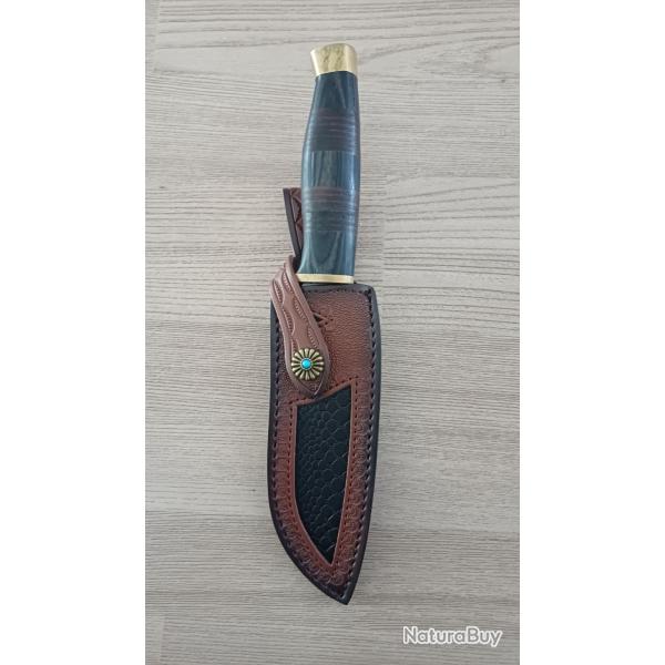 tui couteau en cuir