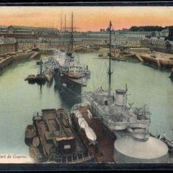 CPA - Marine Militaire - BREST- Le Port de Guerre N°3786